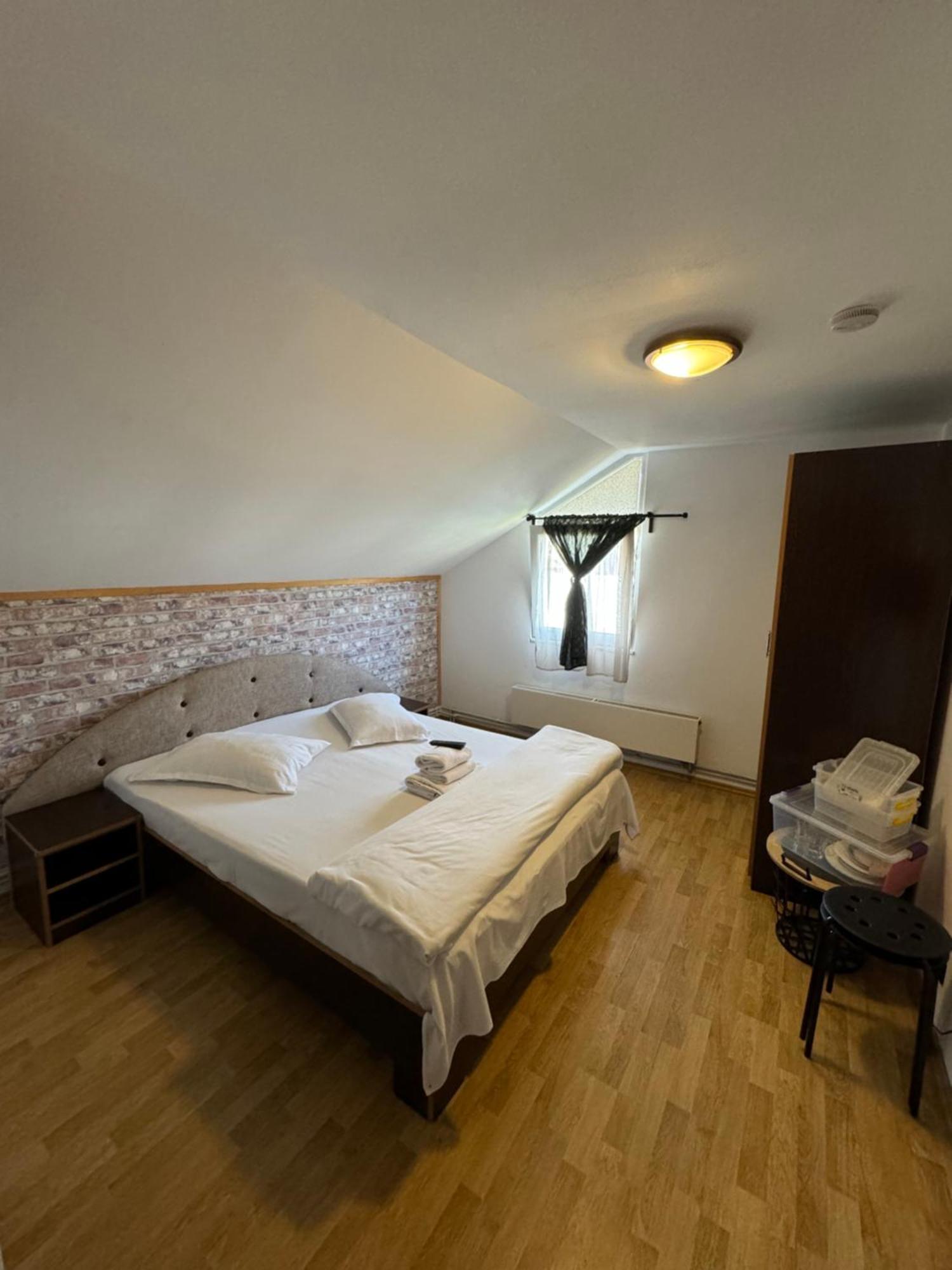 Hotel Casa David à Buşteni Extérieur photo