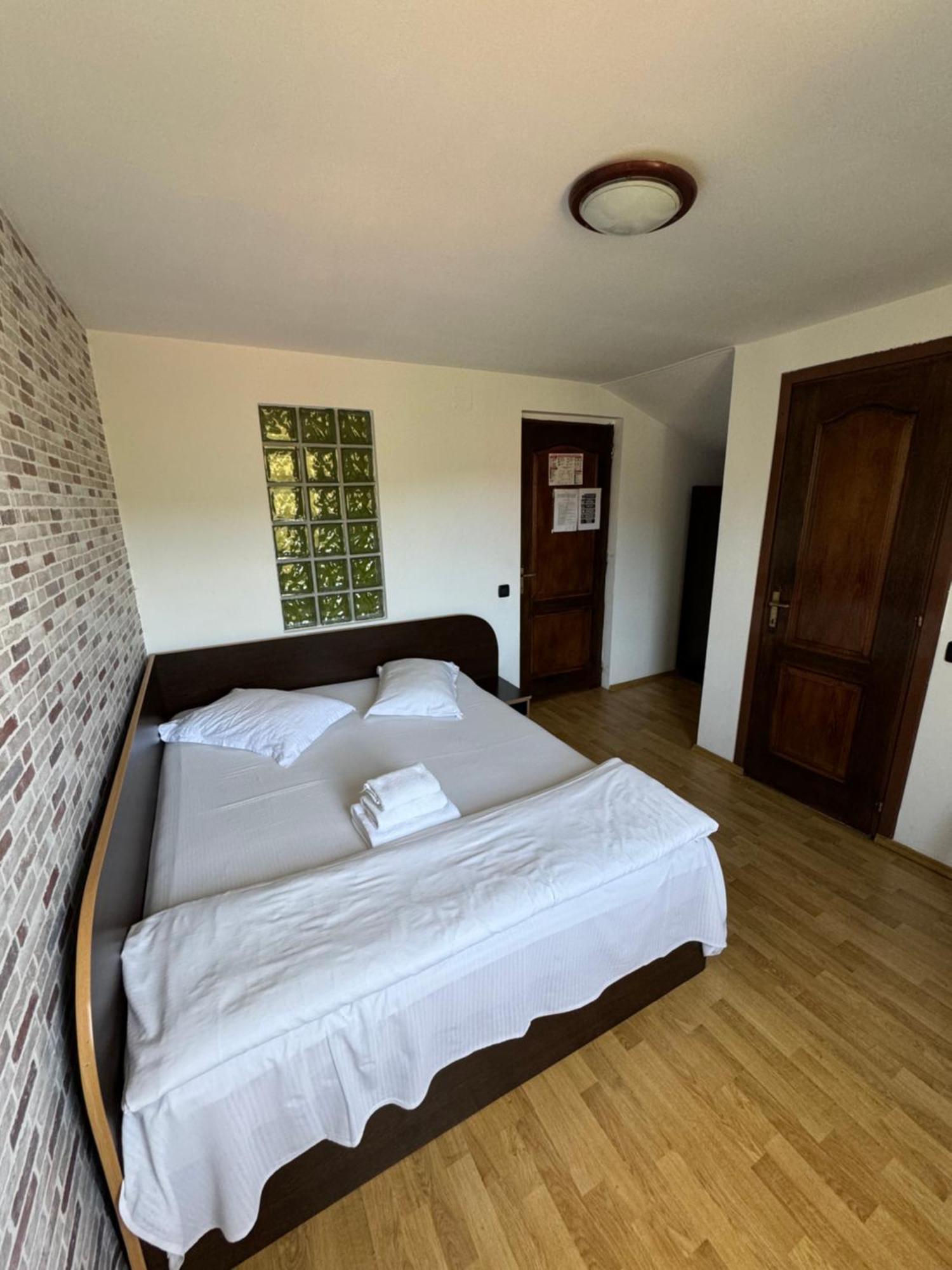 Hotel Casa David à Buşteni Extérieur photo